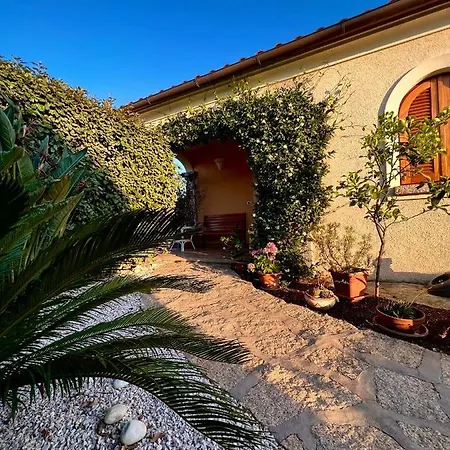 Hébergement de vacances Ad House